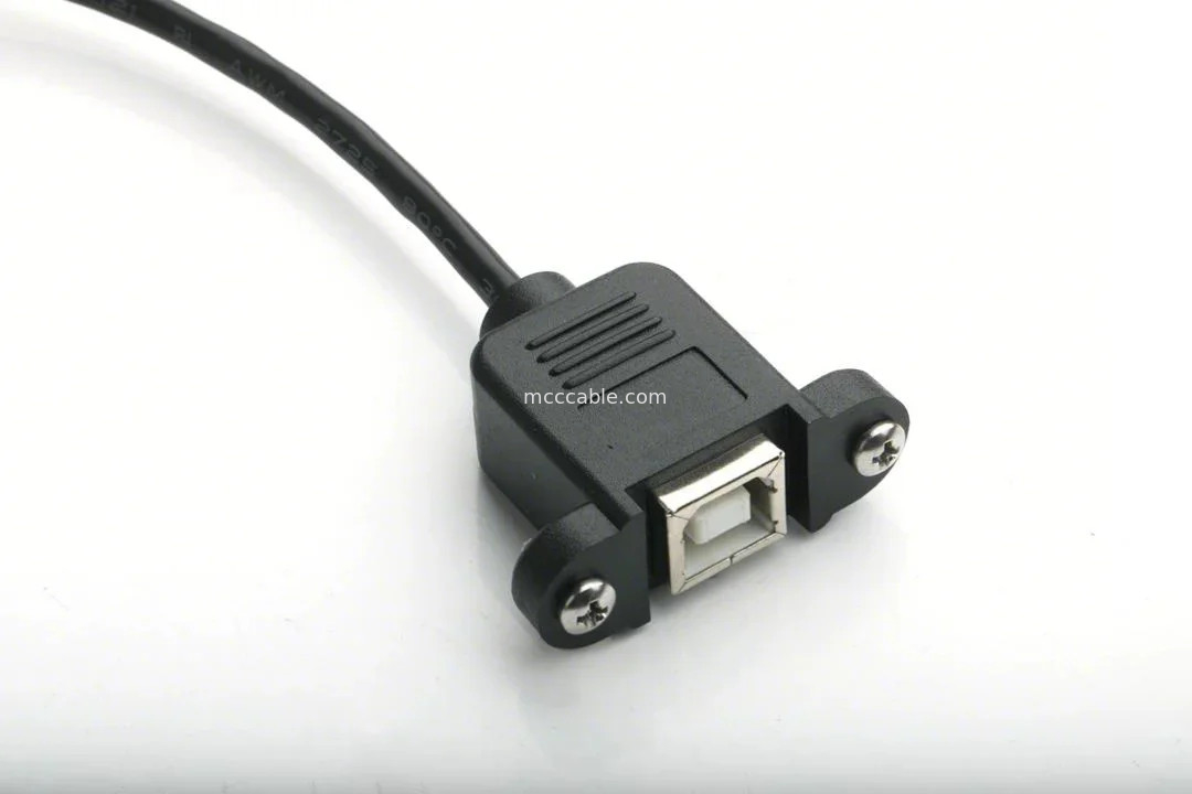Cổng USB có thể lắp đặt loại B Đơn vị phụ nữ để lắp đặt bộ điều hợp USB MINI-B Đàn ông góc trên cùng với khuôn