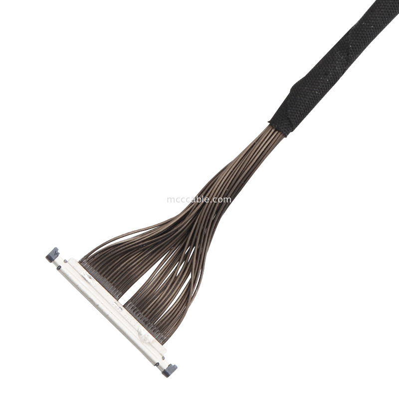 32 Pin Micro Coaxial Cable 0.3mm Pitch 20496-032T-40 Lvds Cable cho máy bay không người lái 32P connector