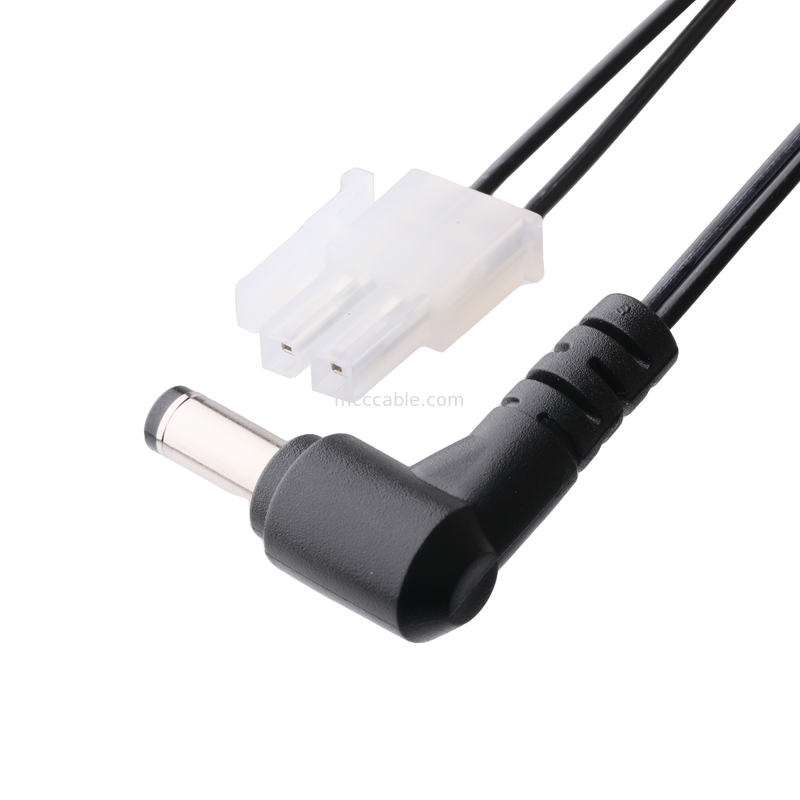 DC Plug 2.1 * 5.5mm Loại hàn PVC Sự xuất hiện đúc 90 góc đến MOLEX 39012020 PITCH 4.2mm 1 * 2P