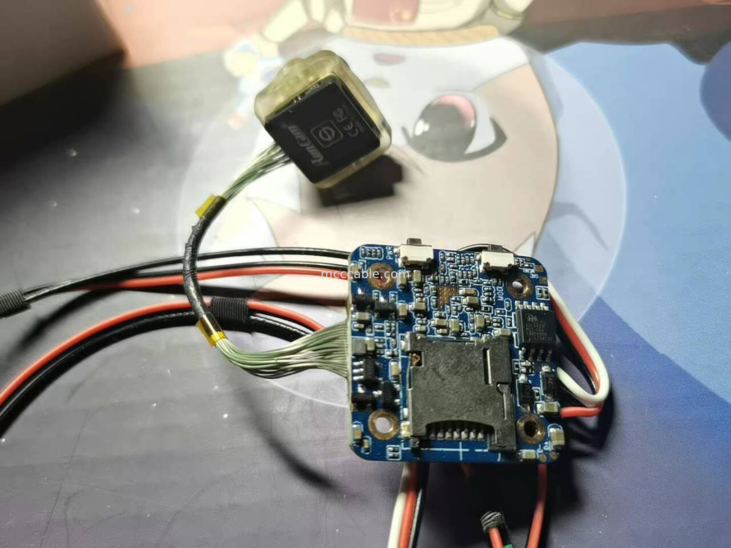45 PIN DF36-45S-0.4V Micro LVDS Cable Assembly Không có chì Không có Halogen